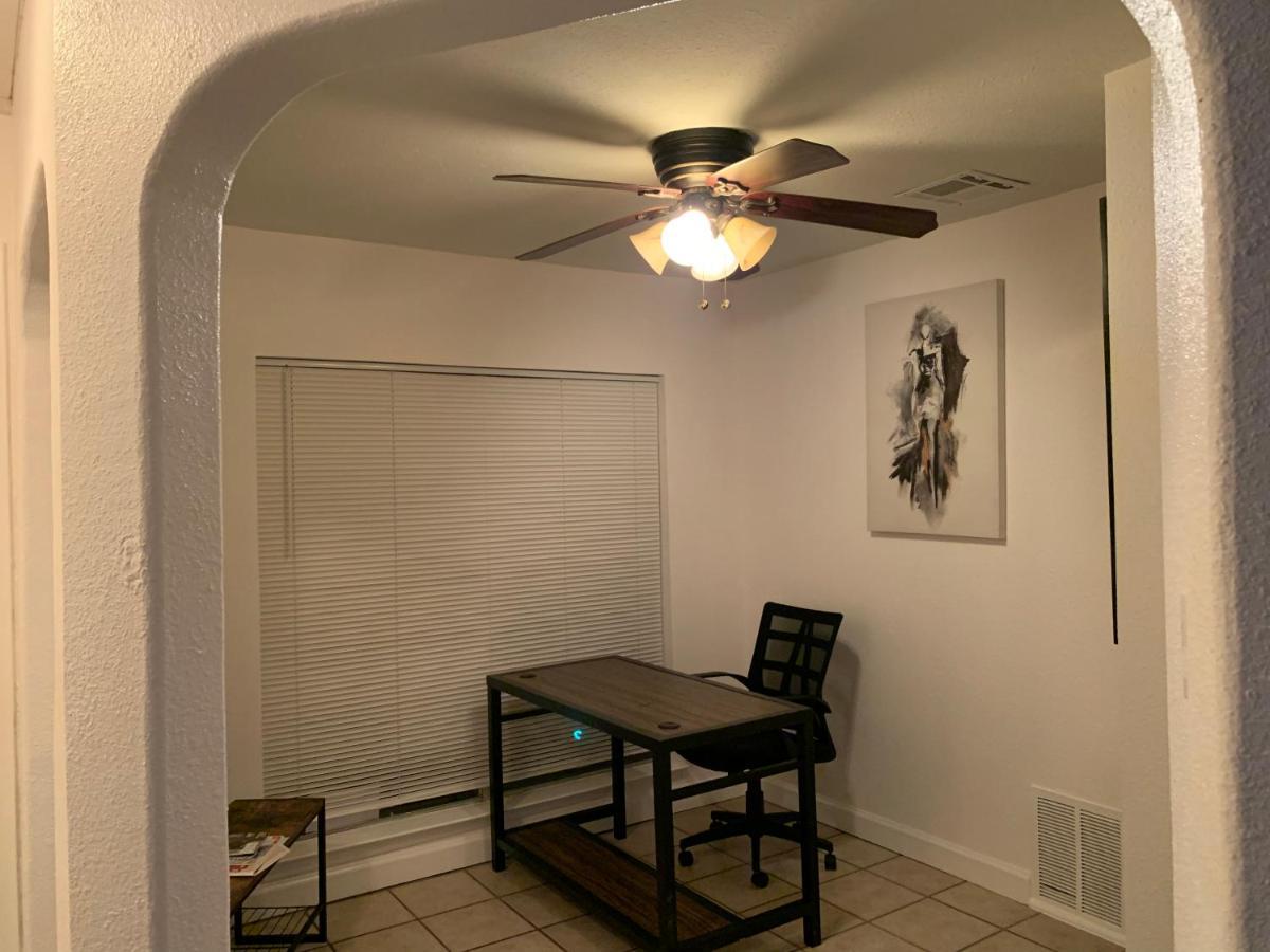Cheerful 3-bedroom With A Pool Hébergement de vacances *